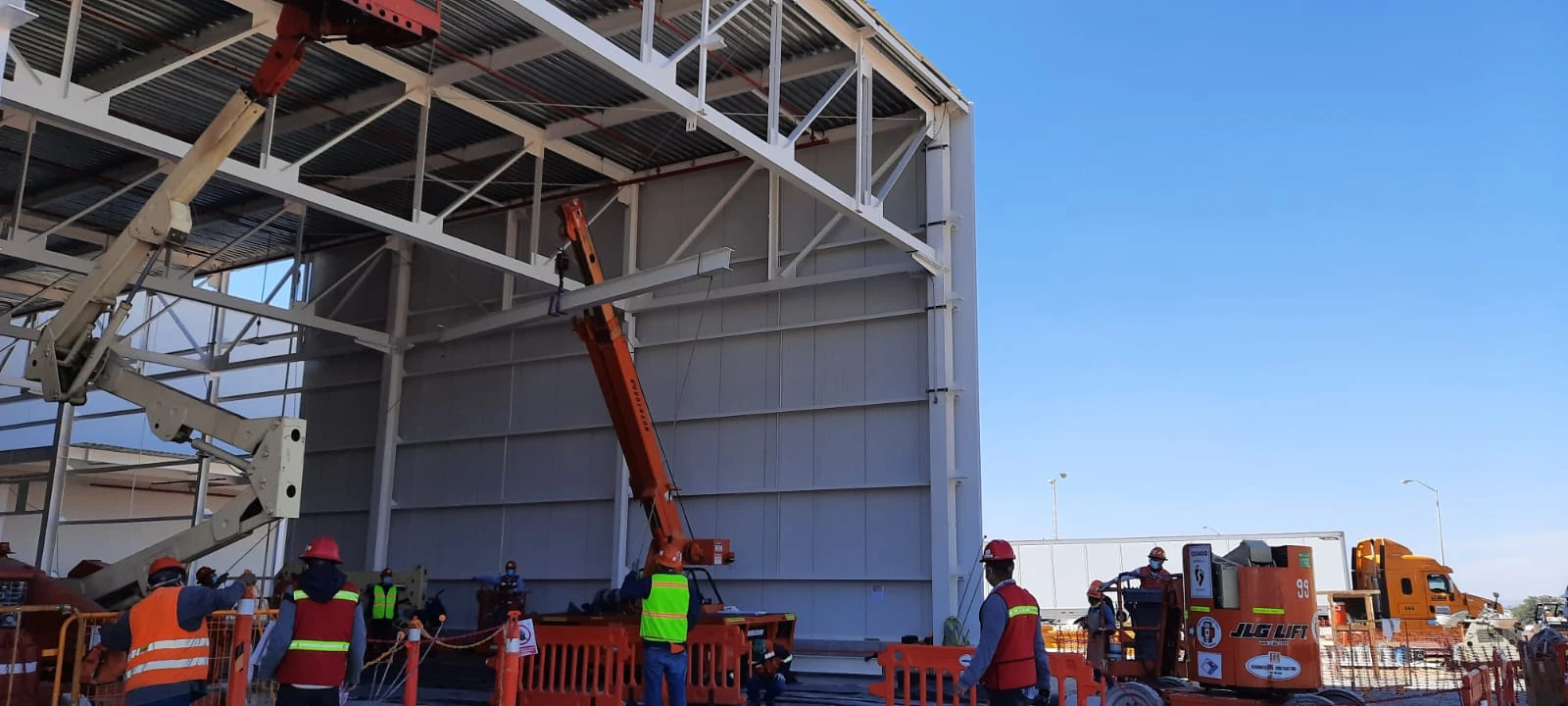 Imagen personas trabajando